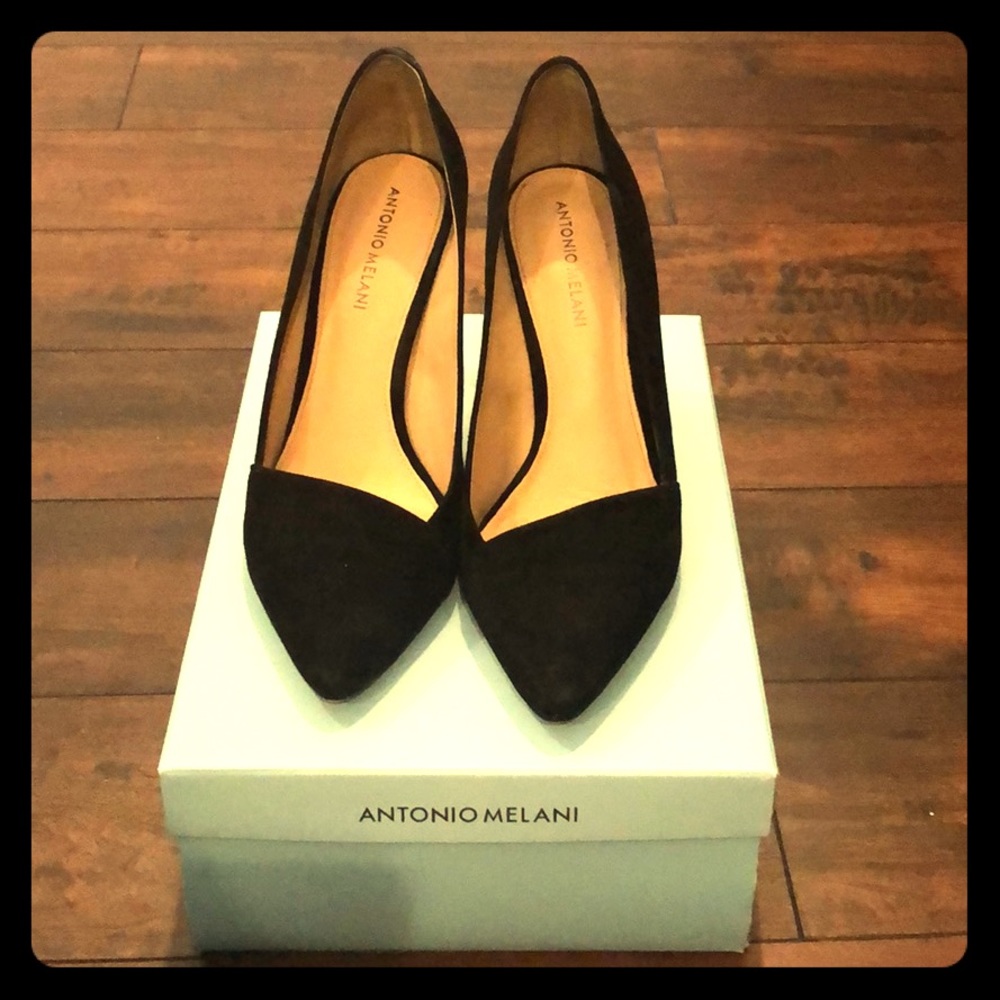 Suede black heels